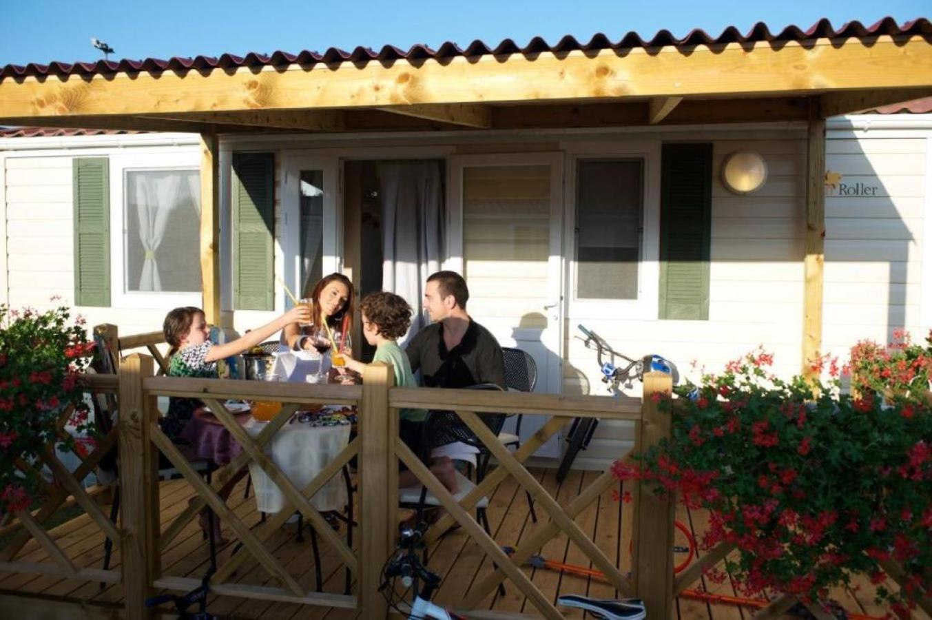 Aminess Planet Camping Holiday Homes Sirena Novigrad  Exterior photo